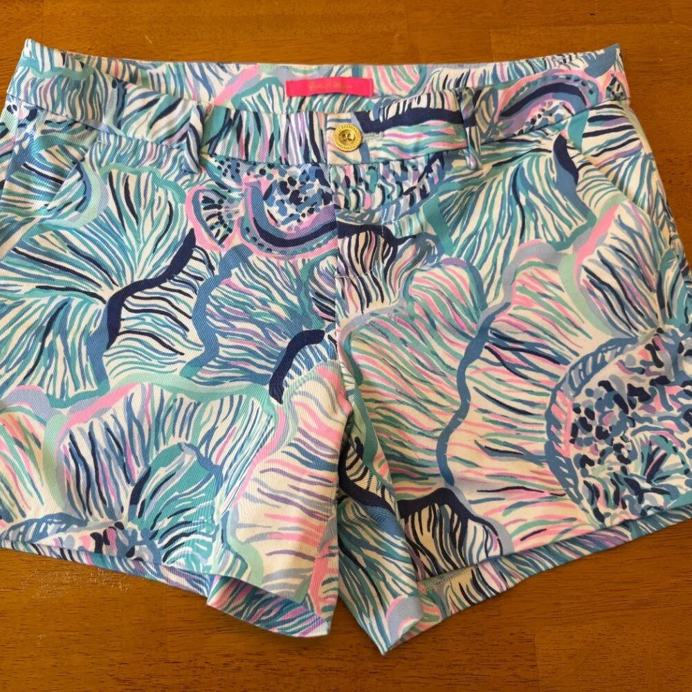 NWT!! Lilly Pulitzer Bermuda Blue Callahan Stretch Short, Size 8 - Picture 2 of 6